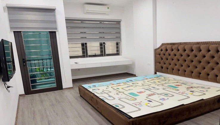 CHO THUÊ NHÀ ĐẸP TRẦN KHÁT CHÂN, 36M2, 5 TẦNG, 4 NGỦ, 3 WC, 16 TRIỆU.